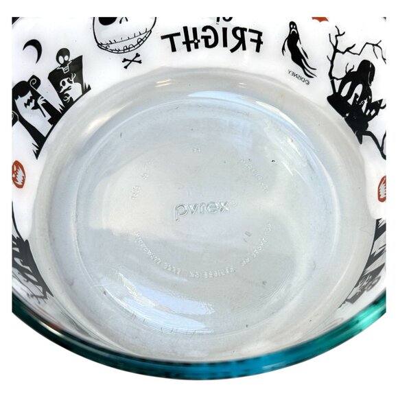 Pyrex Halloween Bowls Lot 2 Master of Fright Creepy Cute Nightmare Before Xmas - Picture 7 of 12